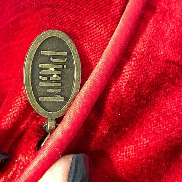 Pier 1 Red Velvet Throw Pillow Set of 2 Glam Accent Square Removeable Zip Cover - Picture 6 of 11